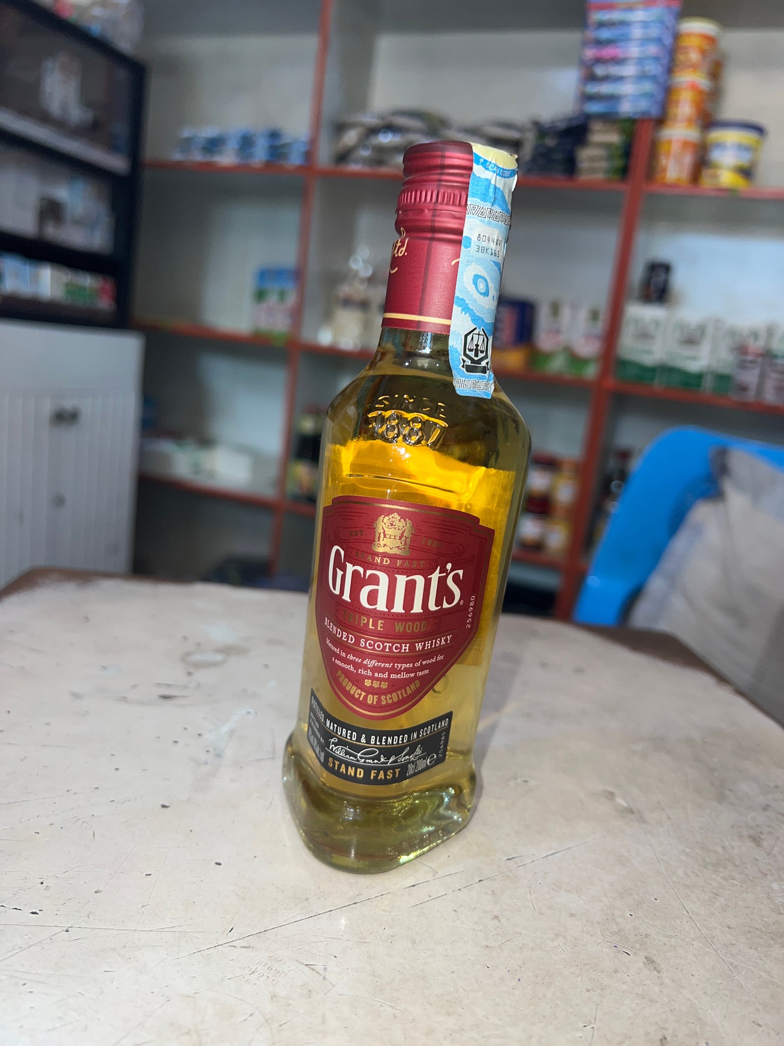 Grant’s triple wood whisky 200 ml